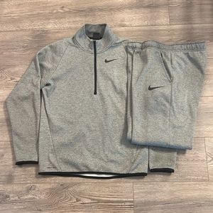 Nike sweat suit sz small